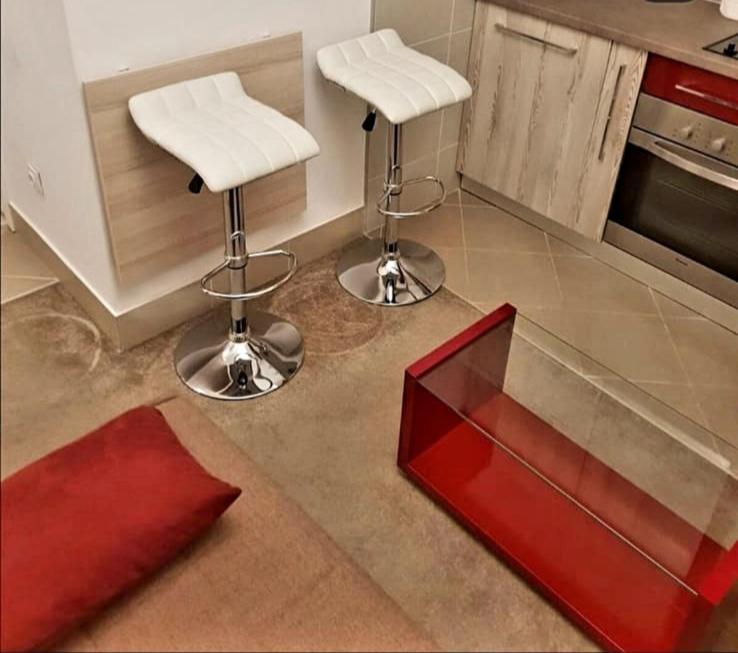 Royalwings Apartman Jagodina Exteriör bild