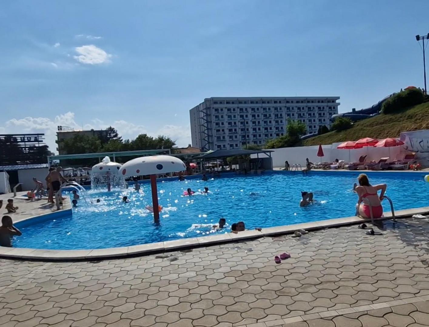 Royalwings Apartman Jagodina Exteriör bild